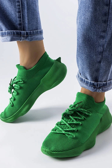 Côté-Sneakers aus grünem Stoff