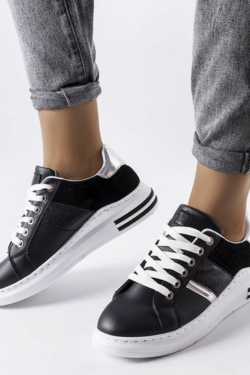 Schwarze Sneakers mit... 2