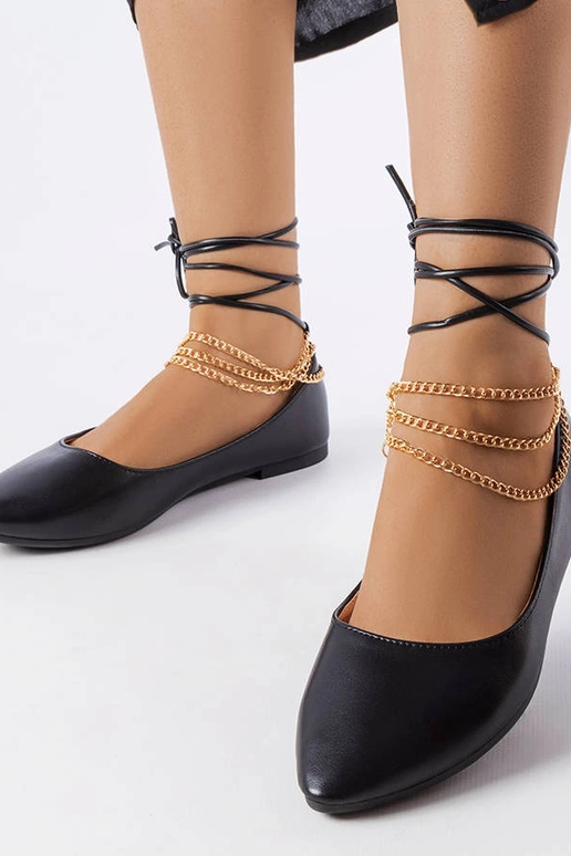 Schwarze Ballerinas mit Zierschließe... Schwarze Ballerinas mit Zierschließe...