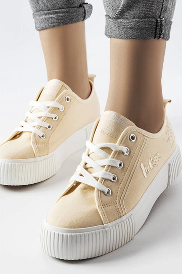 Beige Turnschuhe von Lee Cooper LCW-23-31-1808L