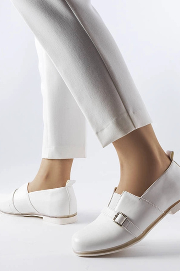 Weiße Halbschuhe mit Lederinnensohle, „Felosa" 2