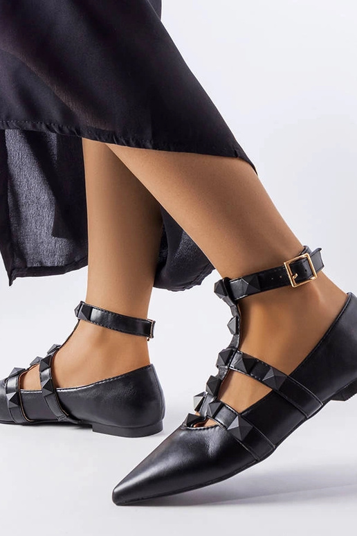 Schwarze Ballerinas mit spektakulärer... Schwarze Ballerinas mit spektakulärer...