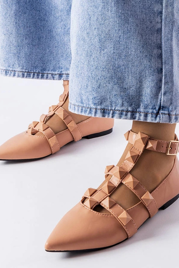 Beige Ballerinas mit auffälliger Blur-Schließe