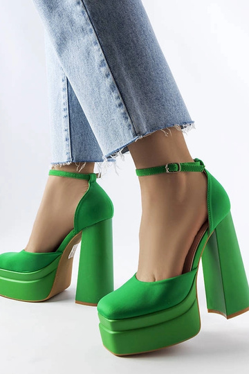 Grüne High Heels auf hohem Pfennigabsatz, „Romines" 2