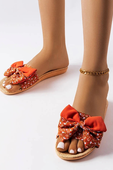 Rote Flip-Flops mit...
