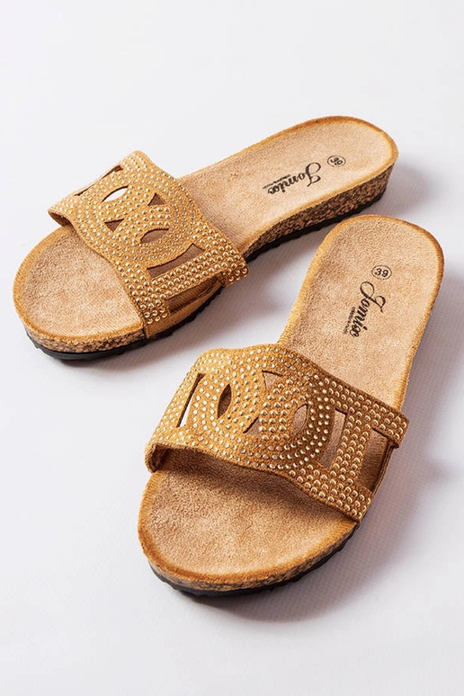 Braune Flip-Flops verziert mit... Braune Flip-Flops verziert mit...