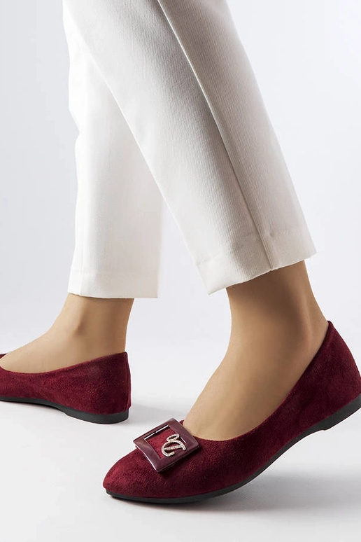 Burgunderrote Ballerinas mit Zirkonia... Burgunderrote Ballerinas mit Zirkonia...