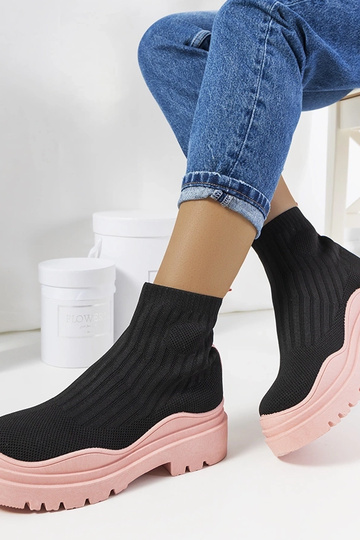 Schwarze hohe Sportschuhe,... 2