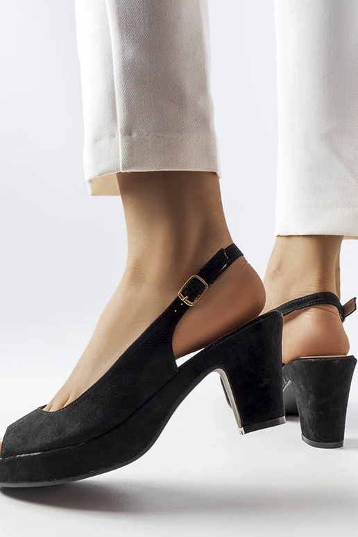 Schwarze Dionne-Sandalen mit Blockabsatz Schwarze Dionne-Sandalen mit Blockabsatz