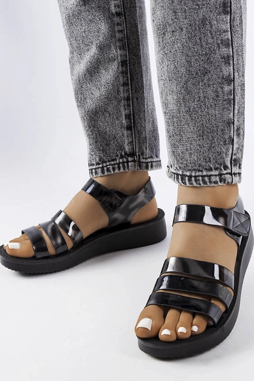 Covillon – Schwarze Keilsandalen aus... Covillon – Schwarze Keilsandalen aus...