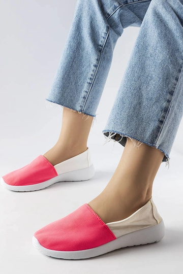 Slip-On-Sneakers Winding in...