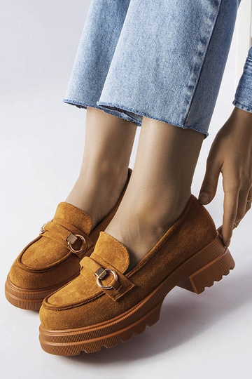 Braune Loafer mit massiver Artista-Sohle 2