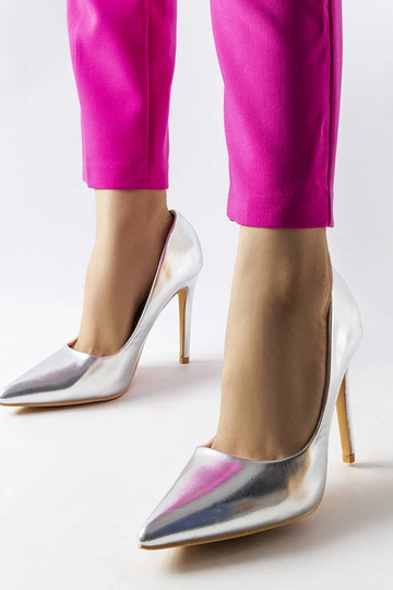 Silberfarbene Heels aus...