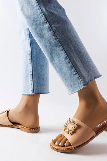 Sandfarbene Slipper mit Dekoration, „Miriama" 2