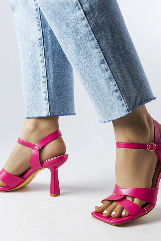 Rosa High Heel Sandaletten mit...