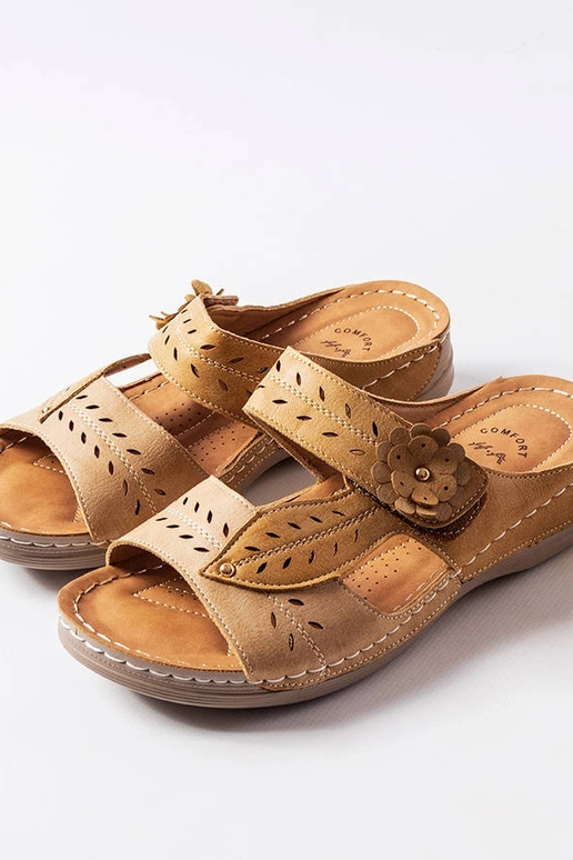 Beige Flip-Flops mit niedrigem...