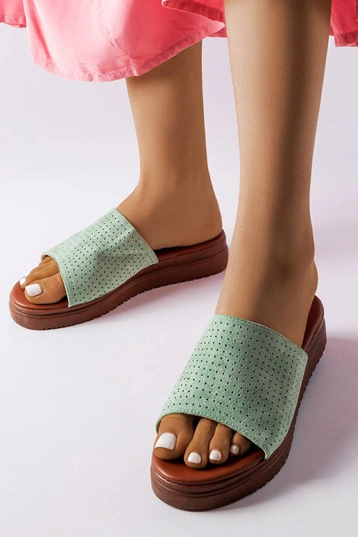 Grüne Flip-Flops mit durchbrochenem...