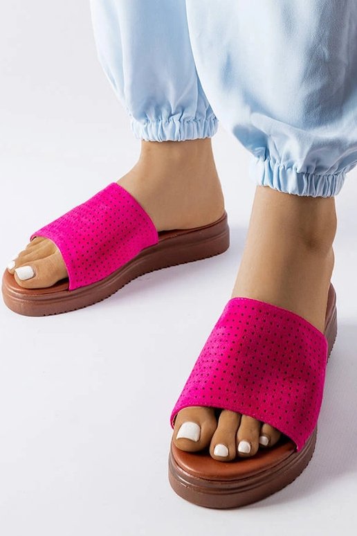 Dunkelrosa Flip-Flops mit... Dunkelrosa Flip-Flops mit...