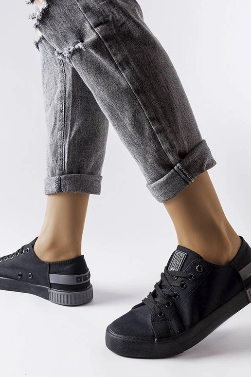 Schwarze Big Star-Sneaker LL274038