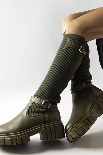 Grüne kniehohe Stiefel mit... 2