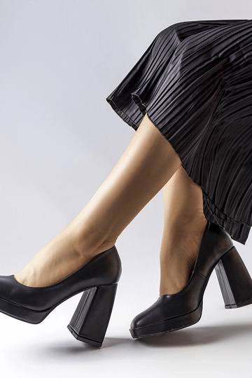 Schwarze Mailly Pumps mit...