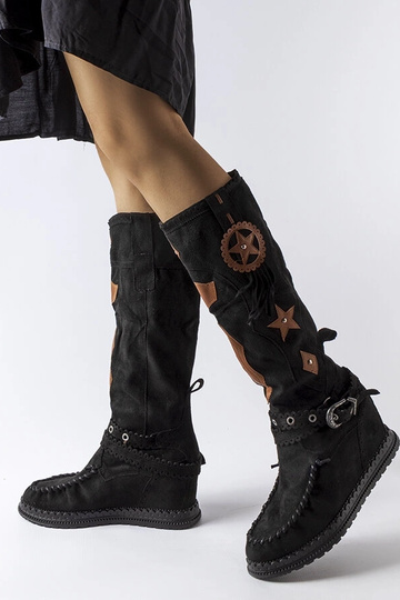 Schwarze Boho-Stiefel...