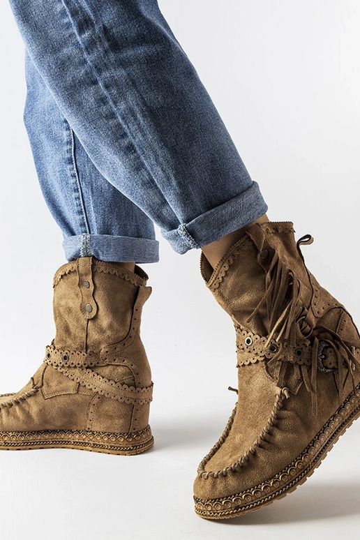 Dunkelbraune Keilstiefeletten von...