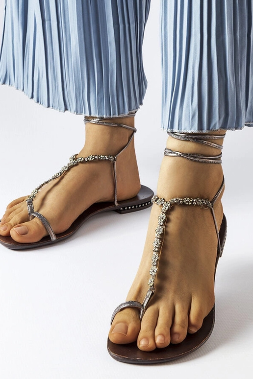 Dunkelgraue Sandalen mit Zirkonen Troghi