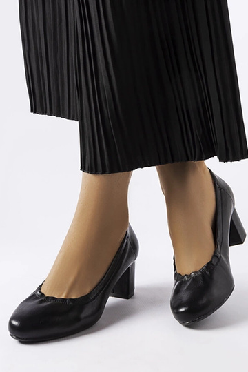 Schwarze Ploufe Pumps mit Blockabsatz 2