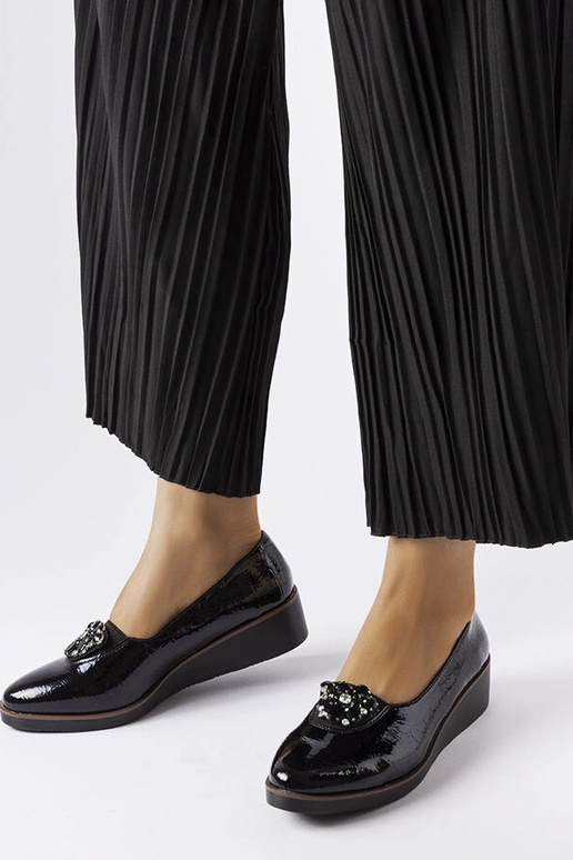 Schwarze Ballerinas aus Lackleder mit...