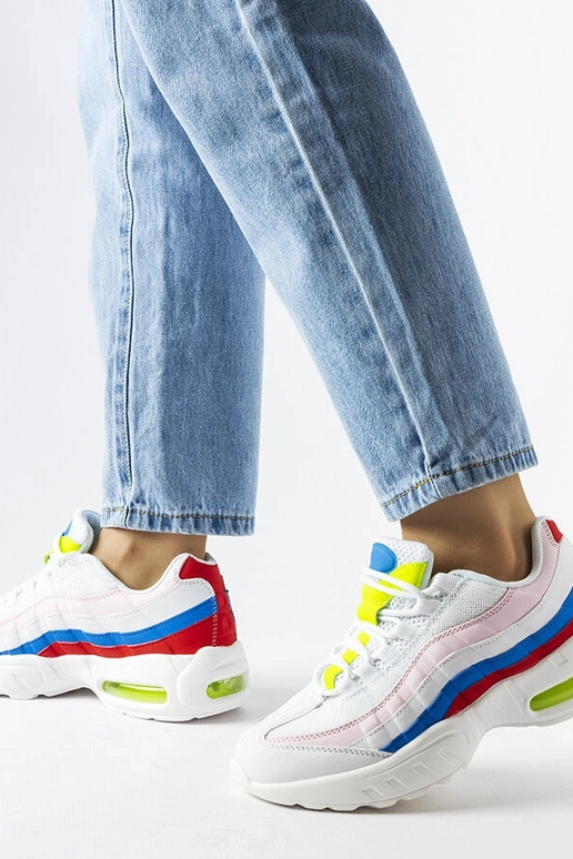 Weiße Sneakers mit bunten Einsätzen...