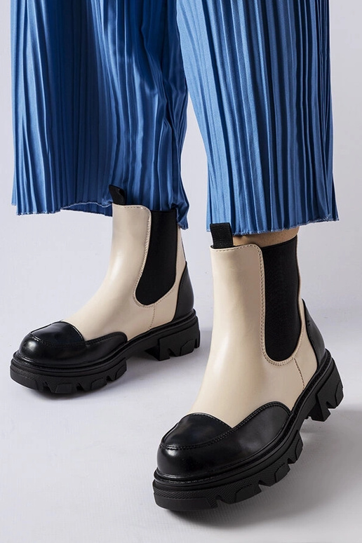 Schlupfstiefel „Albany“ in Schwarz...