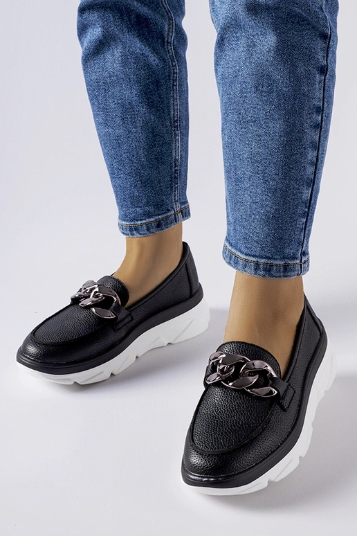 Schwarze Mokassins mit Kette, „Vinceza" Schwarze Mokassins mit Kette, „Vinceza"