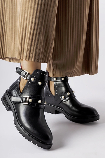 Schwarze Stiefeletten mit...