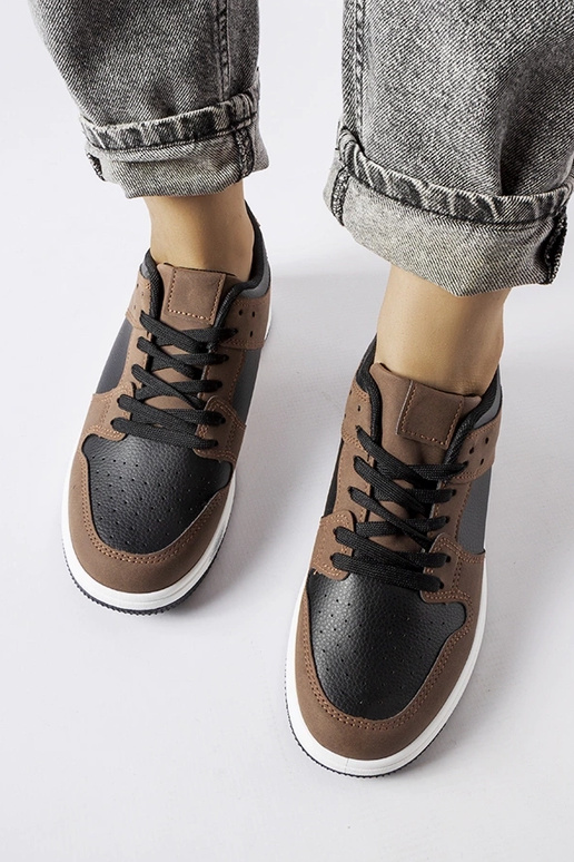 Braune und schwarze Sneaker Jacqueline Braune und schwarze Sneaker Jacqueline