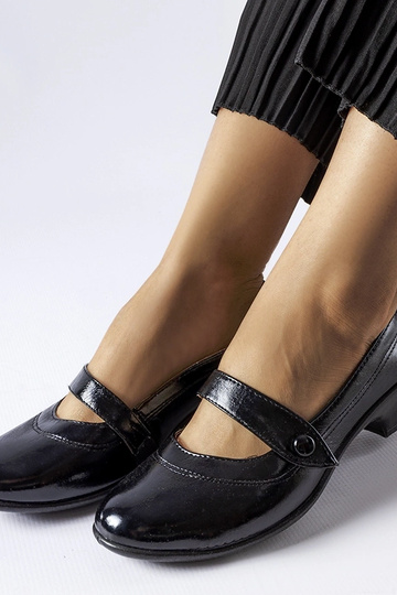 Schwarze Pumps mit niedrigem Absatz Simi 2