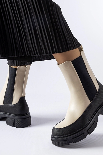 Beige und schwarze... 2