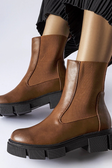 Rote hohe Stiefel, „Marausa"