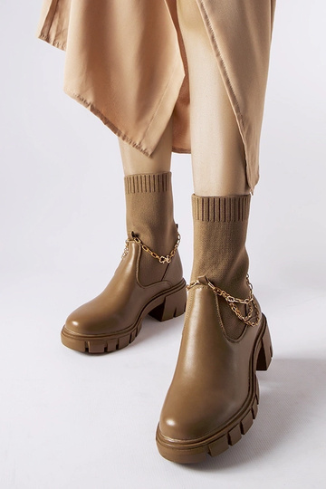 Braune Stiefeletten mit...