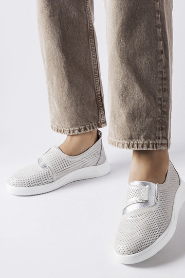 Ethels – Silberne Sneakers aus perforiertem Leder 2