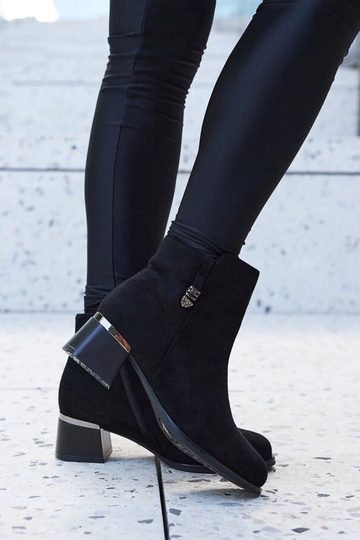 Schwarze Stiefeletten aus... 2