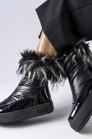 Schwarze isolierte...