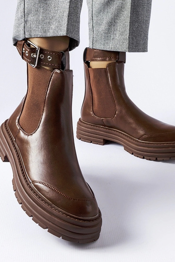 Braune Stiefeletten mit...