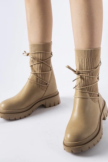 Beige Sockenstiefel mit... 2