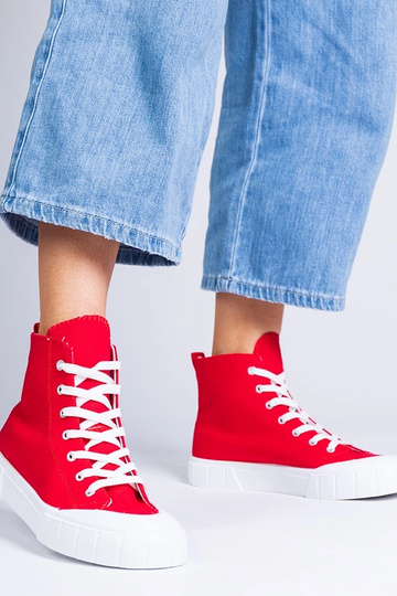 Rote Stiefeletten über dem... 2