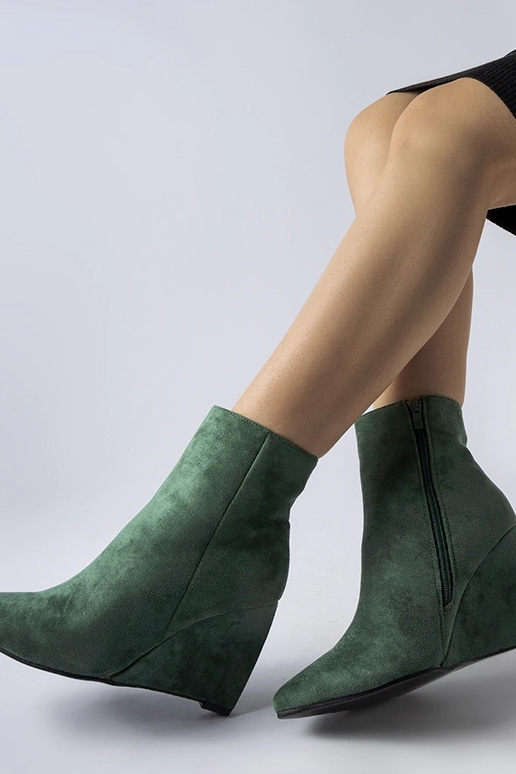 Grüne spitze Keilstiefeletten Aprutino