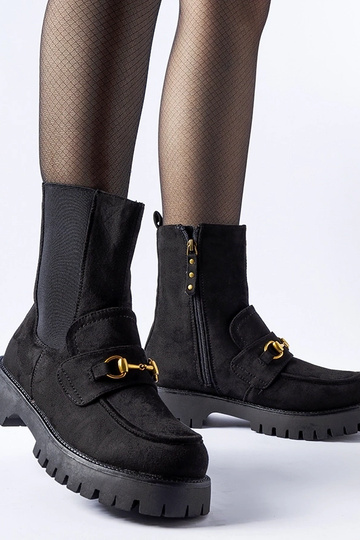 Schwarze isolierte Overlook-Stiefeletten mit Schnalle