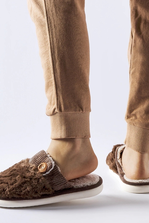 Braune isolierte Lakeland-Hausschuhe