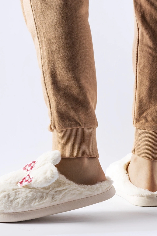 Weiße isolierte Damenhausschuhe mit...