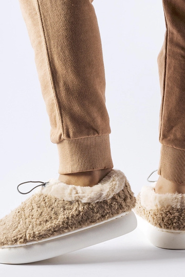 Beige warme Hausschuhe mit geschlossener Ferse Aurelio 2